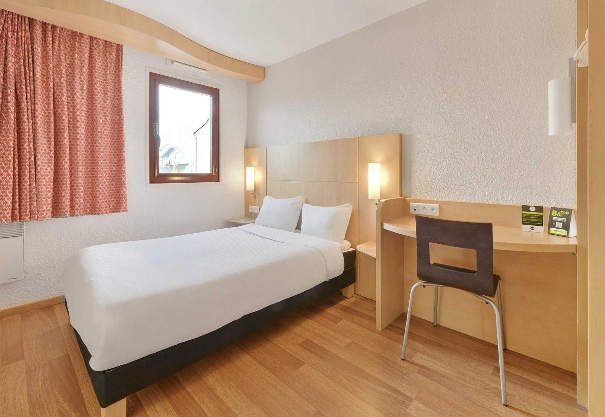 B&B Hotel Le Mans Centre Cathedrale Экстерьер фото