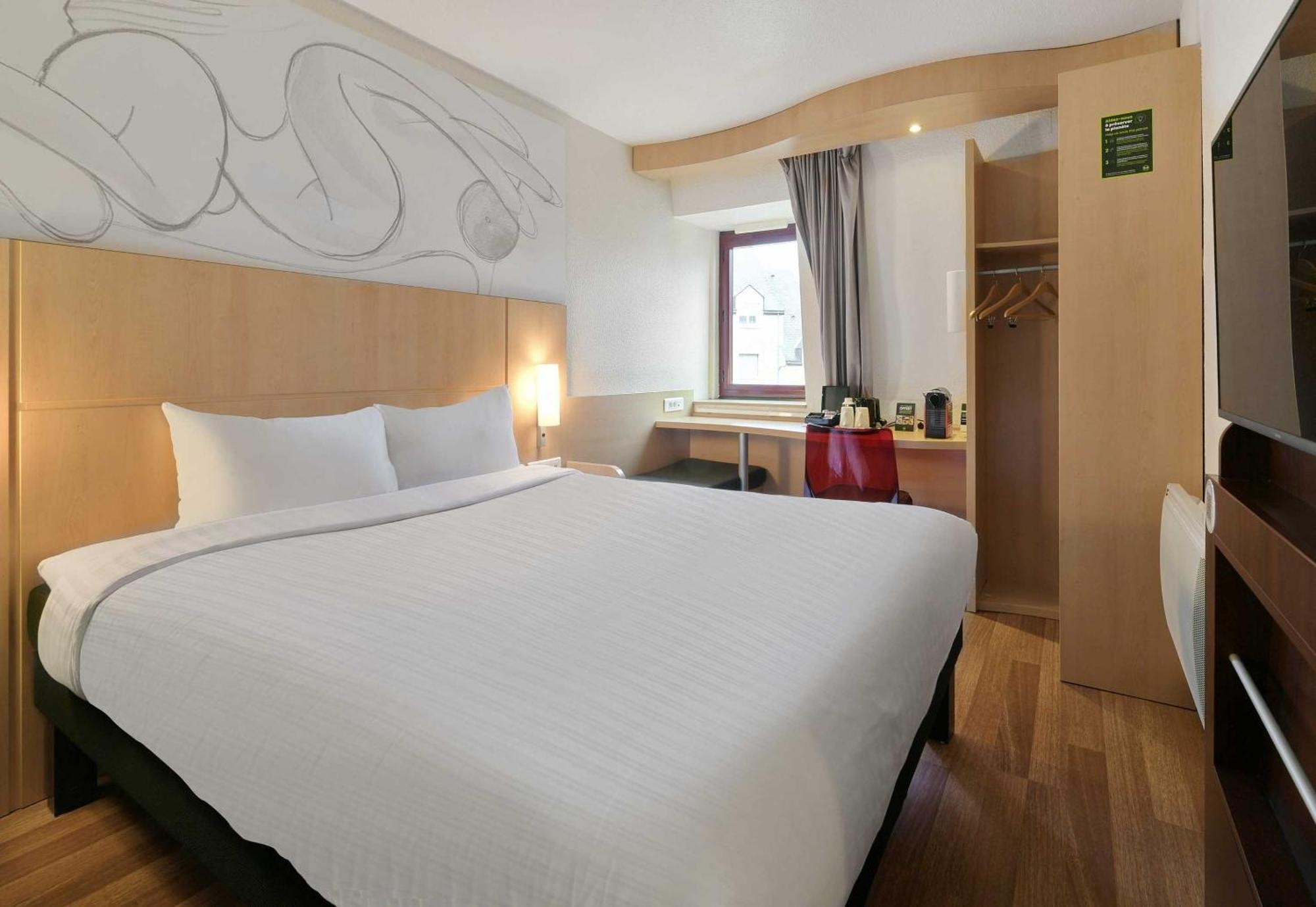 B&B Hotel Le Mans Centre Cathedrale Экстерьер фото
