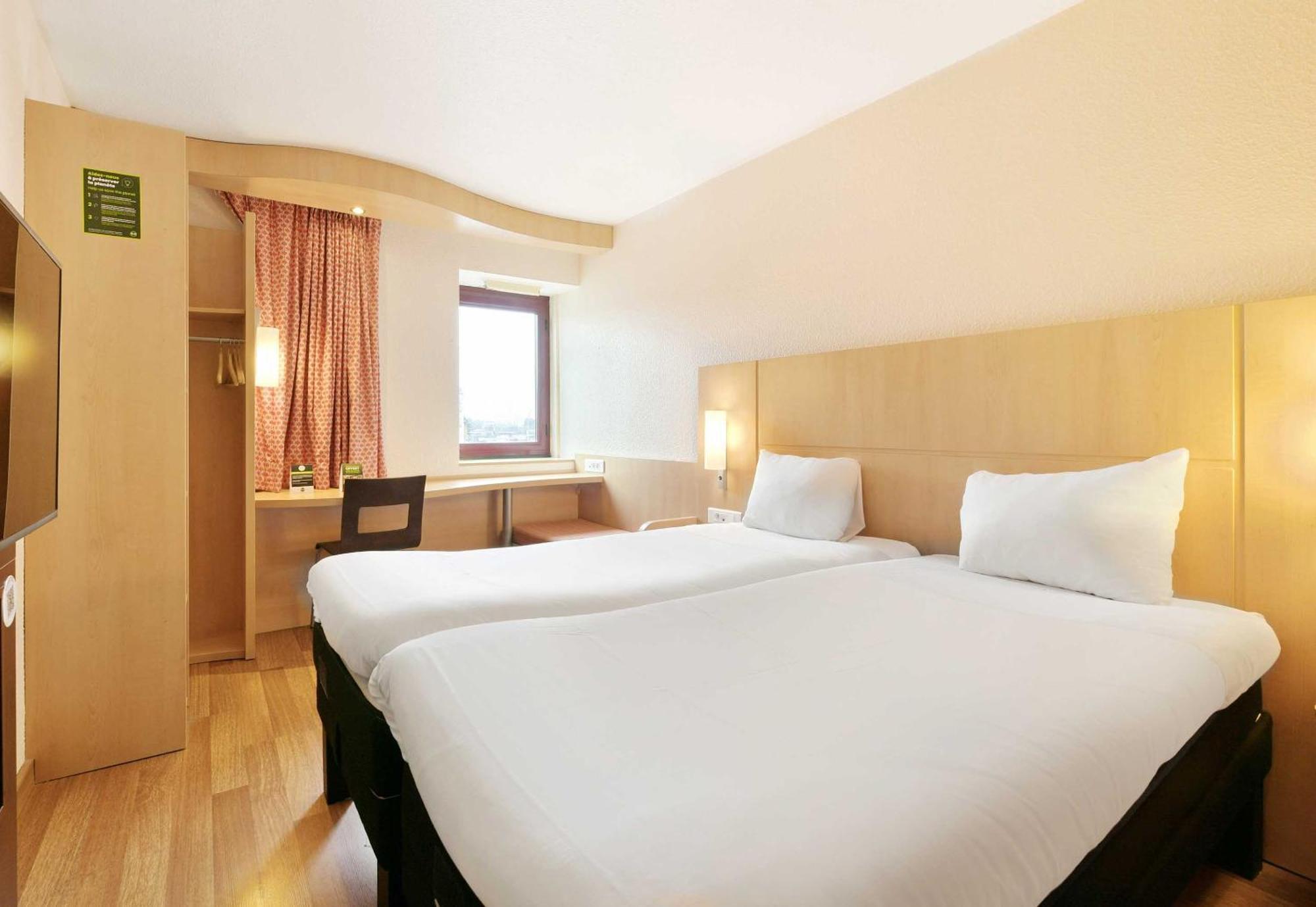 B&B Hotel Le Mans Centre Cathedrale Экстерьер фото